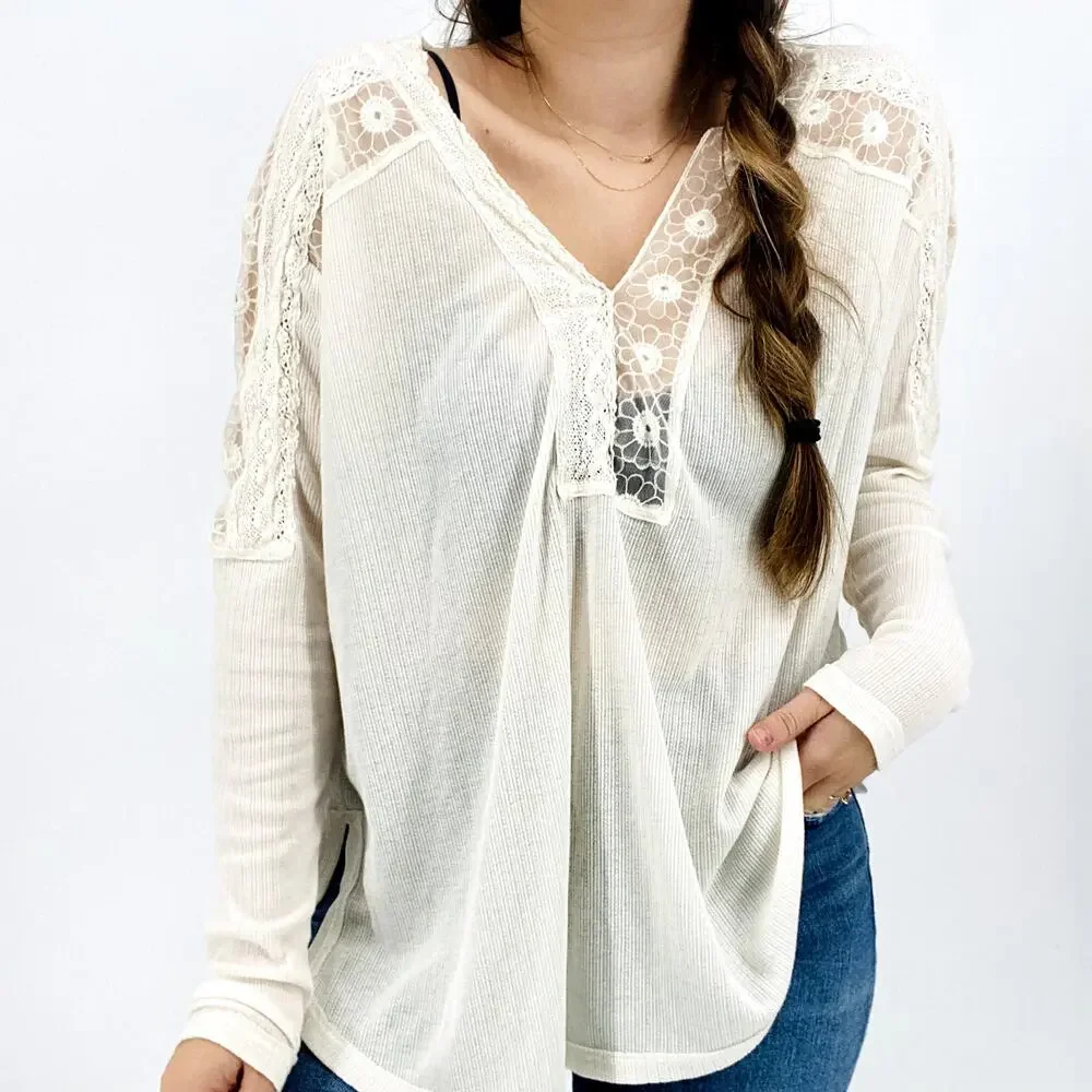 Free People White Long Sleeve V-Neck Lace long sleeve top‎